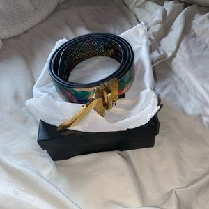 Apolinar belt